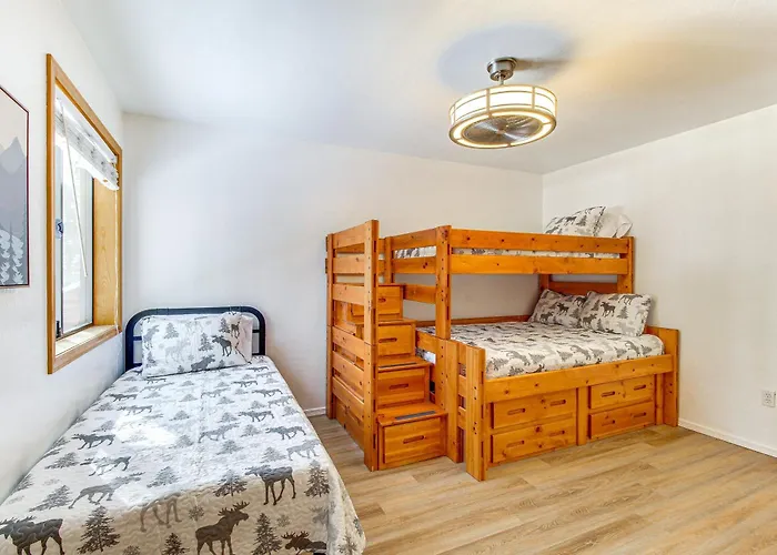 Pet-friendly W/ Fire Pit In Pinetop! Holiday home Indian Pine