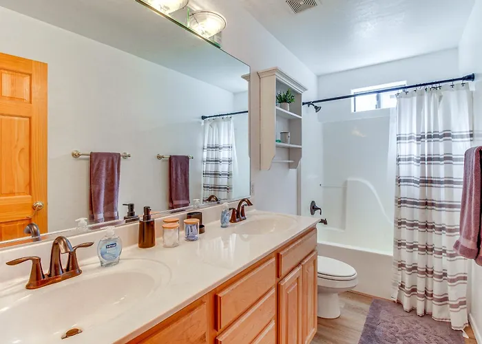 Pet-friendly W/ Fire Pit In Pinetop! Holiday home Indian Pine