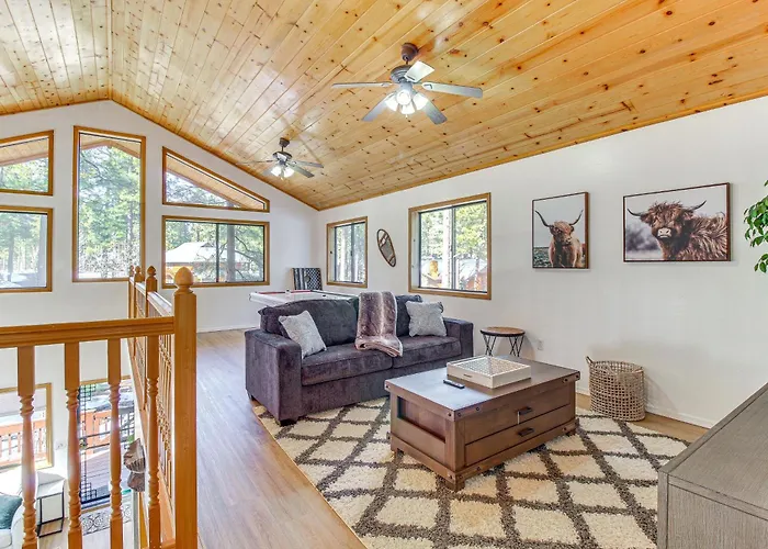 Holiday home Pet-friendly W/ Fire Pit In Pinetop!